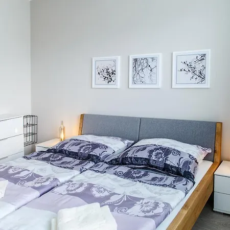 The Town Hall -welcome Apartment-free Outdoor Parking-ac * Kosice